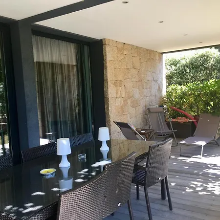 A Casa Nera Porto Pollo